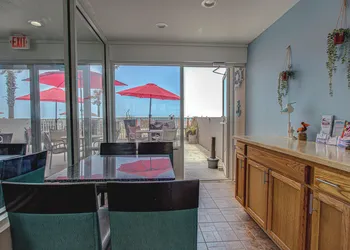 The Beach House Inn hotel thumbnail 7