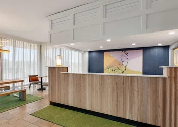 Spark by Hilton Ormond Beach Oceanfront hotel thumbnail 6