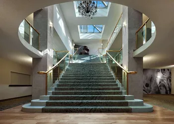 Radisson Blu Toronto Downtown hotel thumbnail 4