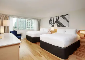 Radisson Blu Toronto Downtown hotel thumbnail 6