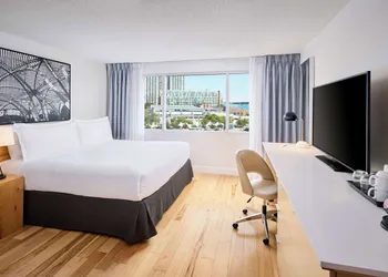 Radisson Blu Toronto Downtown hotel thumbnail 8