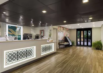 Quality Inn Coliseum hotel thumbnail 2