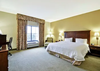 Hampton Inn & Suites North Charleston-University Blvd hotel thumbnail 5