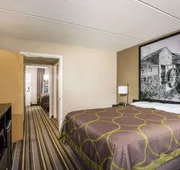 Super 8 by Wyndham Sevierville Riverside hotel detail image 3