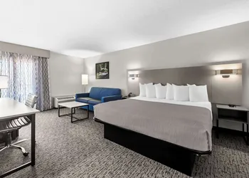 Quality Inn And Suites Dollywood hotel thumbnail 8