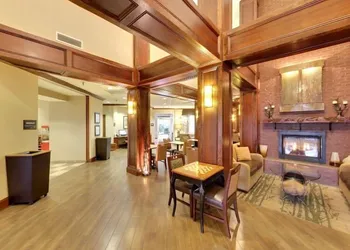 Inn on the Parkway hotel thumbnail 2