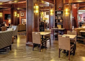 Inn on the Parkway hotel thumbnail 8