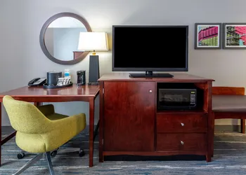 Hampton Inn Suites Minneapolis St Paul Arpt-Mall of America hotel thumbnail 7