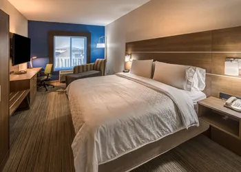 Holiday Inn Express Reno Airport by IHG hotel thumbnail 5