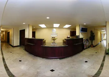 Comfort Inn & Suites Airport hotel thumbnail 3