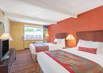 Ramada Limited Cockeysville hotel thumbnail 5