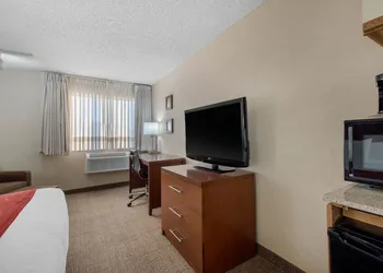 Comfort Inn Denver Southeast Area hotel thumbnail 6