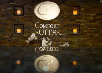 Comfort Suites Denver Tech Center hotel thumbnail 3