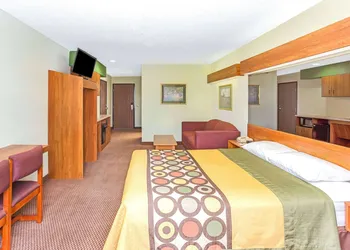 Super 8 by Wyndham Parker/SE Denver Area hotel thumbnail 6