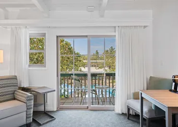 Best Western Plus Santa Barbara hotel thumbnail 4