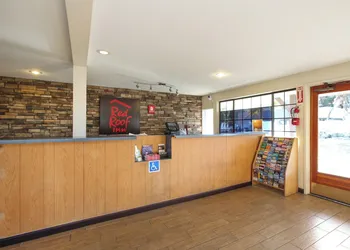 Red Roof Inn Lompoc hotel thumbnail 3