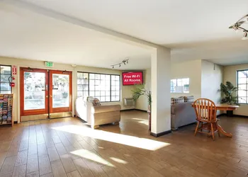 Red Roof Inn Lompoc hotel thumbnail 4