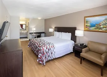 Red Roof Inn Lompoc hotel thumbnail 6