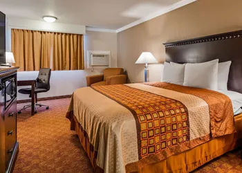 Lompoc Valley Inn and Suites hotel thumbnail 4