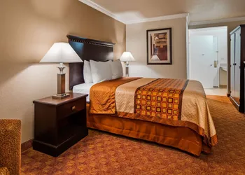 Lompoc Valley Inn and Suites hotel thumbnail 8