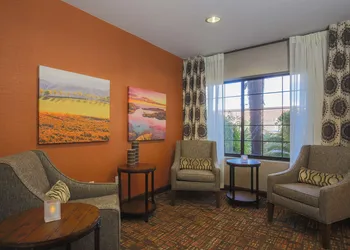 Hampton Inn And Suites Camarillo hotel thumbnail 3