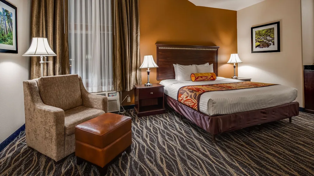 Best Western Plus Battle Ground Inn & Suites hotel detail image 6