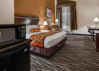 Best Western Plus Battle Ground Inn & Suites hotel thumbnail 7