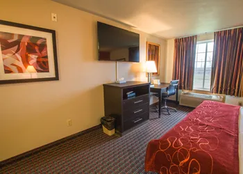 Bridgeway Inn & Suites Portland Airport hotel thumbnail 8
