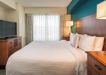 Residence Inn by Marriott Portland North hotel thumbnail 6