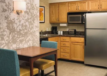 Residence Inn by Marriott Portland North hotel thumbnail 8
