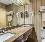 Traditions Hotel & Spa Johnson City - Binghamton, an Ascend Collection Hotel hotel detail image 7