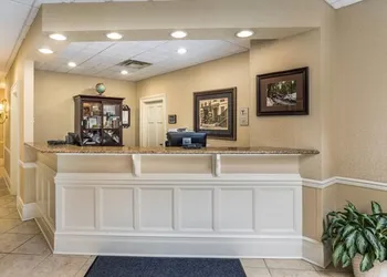 Traditions Hotel & Spa Johnson City - Binghamton, an Ascend Collection Hotel hotel thumbnail 3