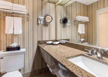 Traditions Hotel & Spa Johnson City - Binghamton, an Ascend Collection Hotel hotel thumbnail 8