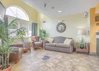 Microtel Inn & Suites by Wyndham Gulf Shores hotel thumbnail 2