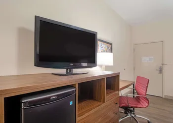 Econo Lodge Inn & Suites Foley - North Gulf Shores hotel thumbnail 8