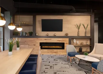 Holiday Inn Philadelphia Arpt-Stadium Area by IHG hotel thumbnail 3