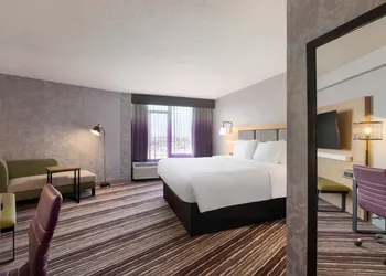 Holiday Inn Philadelphia Arpt-Stadium Area by IHG hotel thumbnail 7