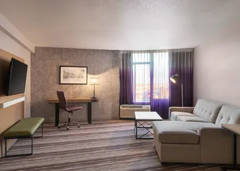 Holiday Inn Philadelphia Arpt-Stadium Area by IHG hotel thumbnail 8