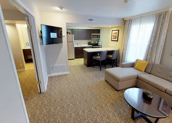Chase Suite Hotel Newark-Fremont hotel thumbnail 8