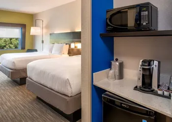 Holiday Inn Express and Suites Jacksonville East by IHG hotel thumbnail 3