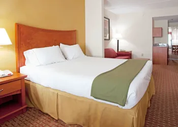 Holiday Inn Express Hotel Jacksonville North - Fernandina by IHG hotel thumbnail 2