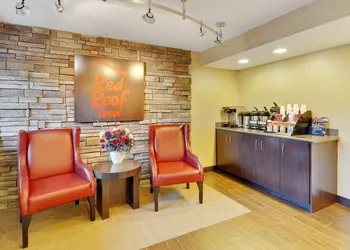 Red Roof Inn Detroit - Dearborn/Greenfield Village hotel thumbnail 2