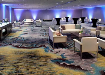 Detroit Marriott at the Renaissance Center hotel thumbnail 4