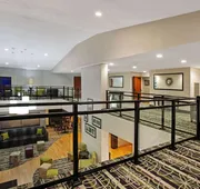 La Quinta Inn & Suites by Wyndham Detroit Metro Airport hotel detail image 7