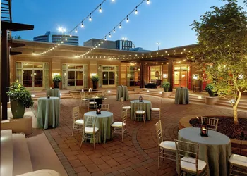 Renaissance Charlotte SouthPark hotel thumbnail 4