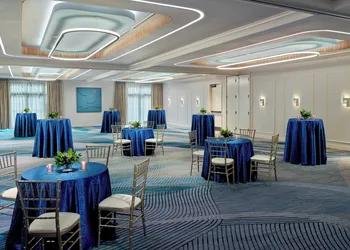 Renaissance Charlotte SouthPark hotel thumbnail 5