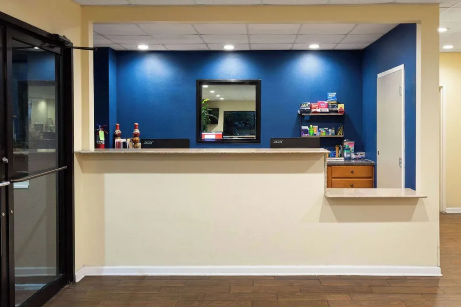 Days Inn by Wyndham Biloxi Beach hotel detail image 2