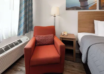 Days Inn by Wyndham Biloxi Beach hotel thumbnail 7