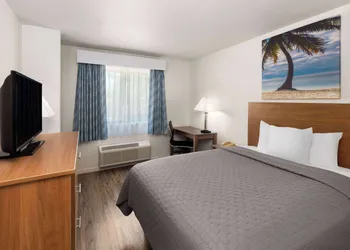 Days Inn by Wyndham Biloxi Beach hotel thumbnail 8