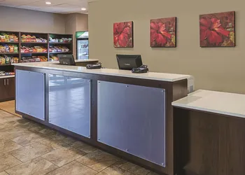 La Quinta Inn & Suites by Wyndham Biloxi hotel thumbnail 2